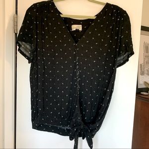 XL wrap shirt from Universal Thread